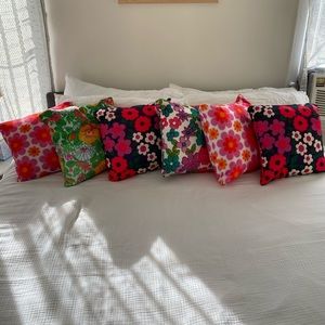 Indoor/outdoor vintage style throw pillows